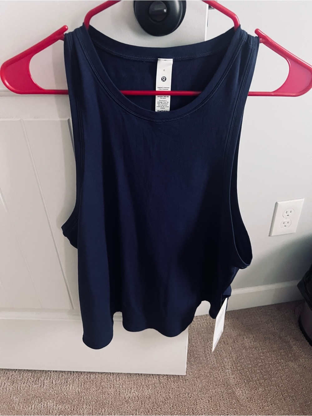 lululemon Navy squad goals Muscle Tank size 6 NWT